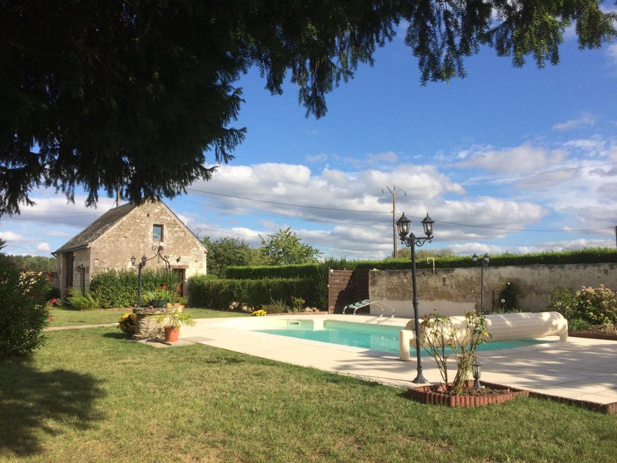 La Recre Bed and Breakfast Restigné Exteriör bild